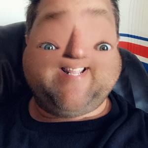 Meet your Posher, Derek